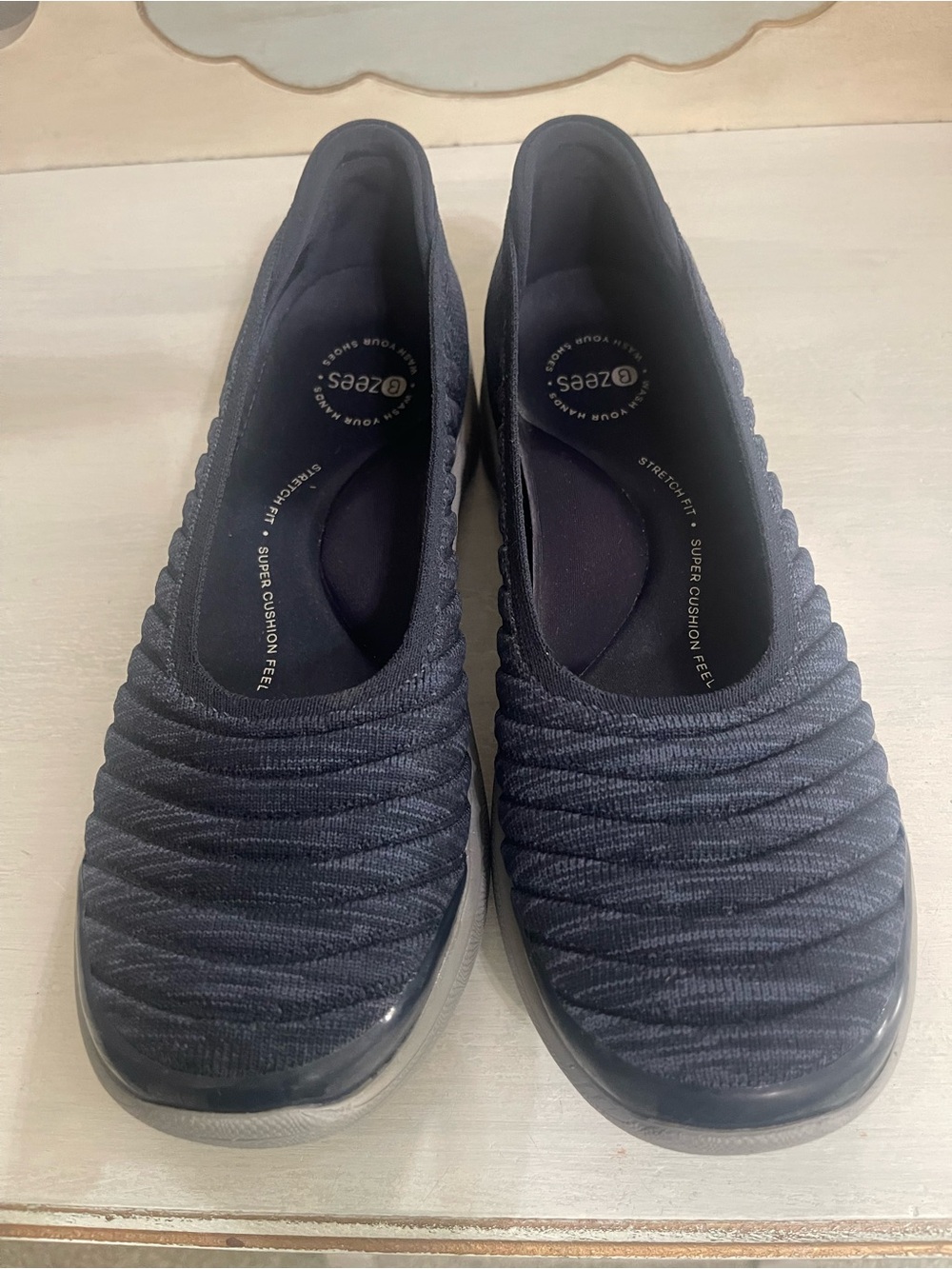 Bzees Women's Navy Slip-On Knit Loafers